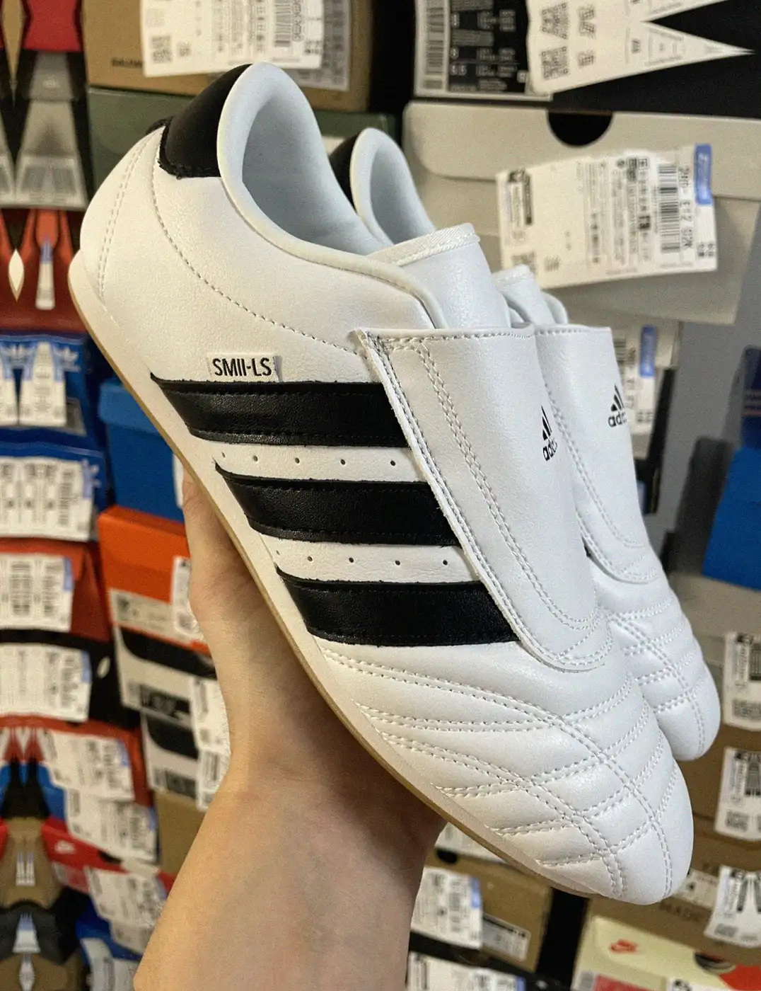 Counterfeit adidas Originals Taekwondo front view visual reference