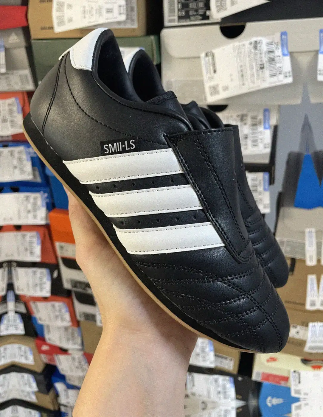 Counterfeit adidas Originals Taekwondo front view visual reference