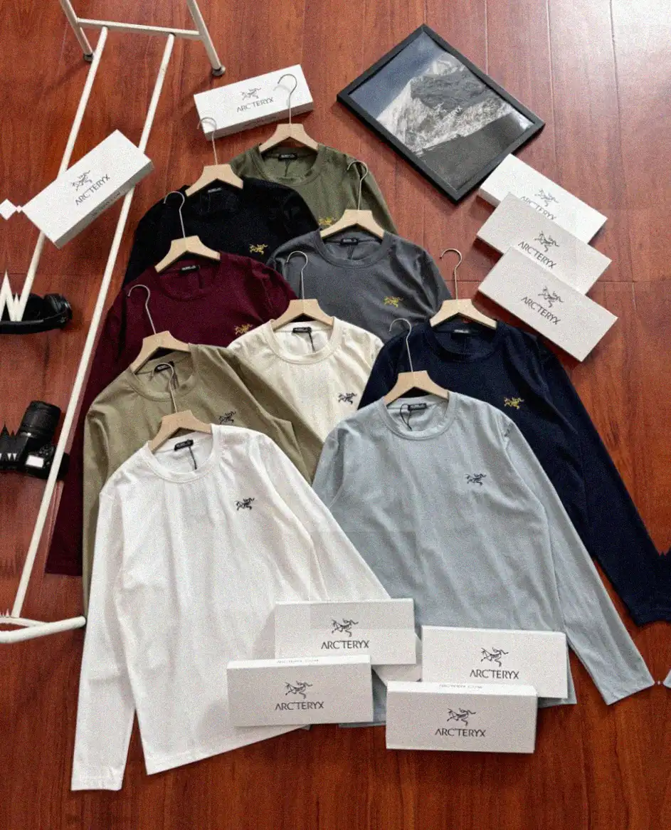 Counterfeit Arc'teryx apparel front view visual reference
