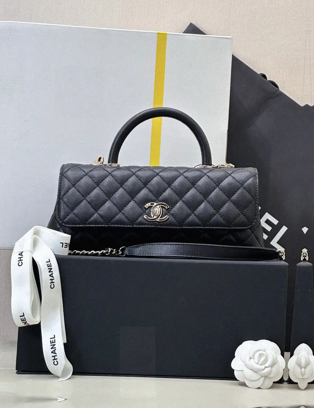 Counterfeit Chanel Coco Handle front view visual reference
